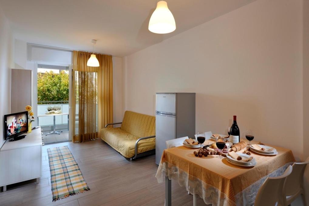 Hotel Luciana Bibione Buitenkant foto