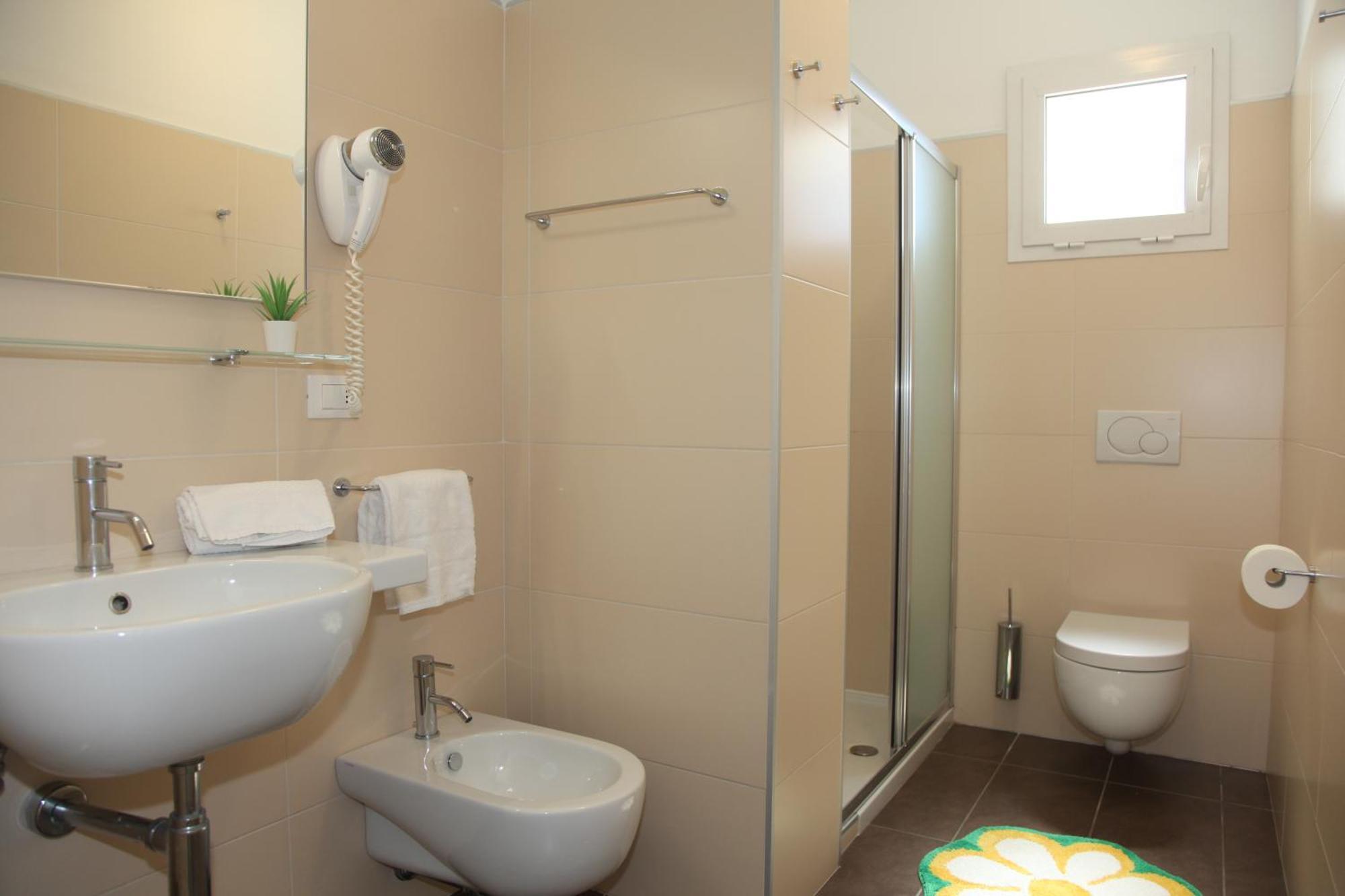 Hotel Luciana Bibione Buitenkant foto