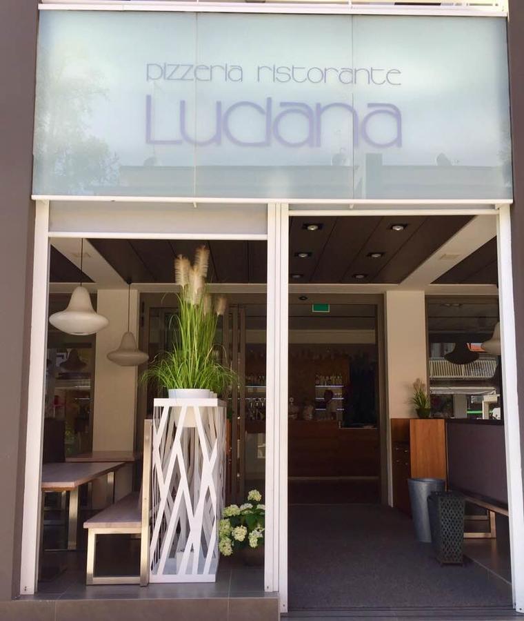 Hotel Luciana Bibione Buitenkant foto
